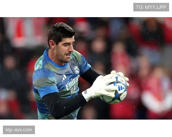 库尔图瓦更衣室影响力持续增强，成皇马士气与凝聚力关键支柱