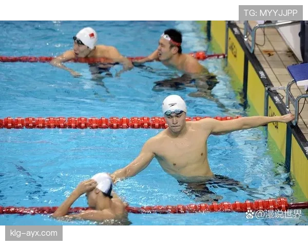 孙杨家泳池比我家还大，他训练完顺手洗个车？